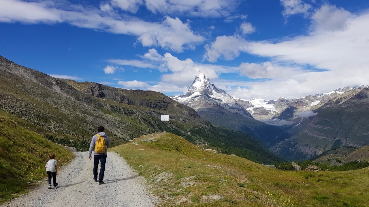 5 lakes hike Zermatt Blauherd Stellisee and Matterhorn